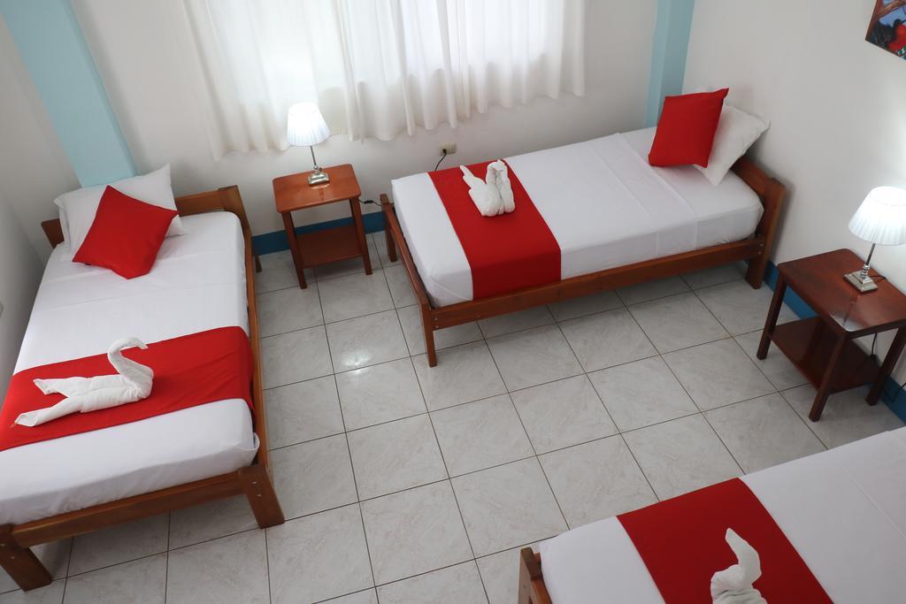 Hostal Arena Negra Puerto Ayora  Exteriör bild