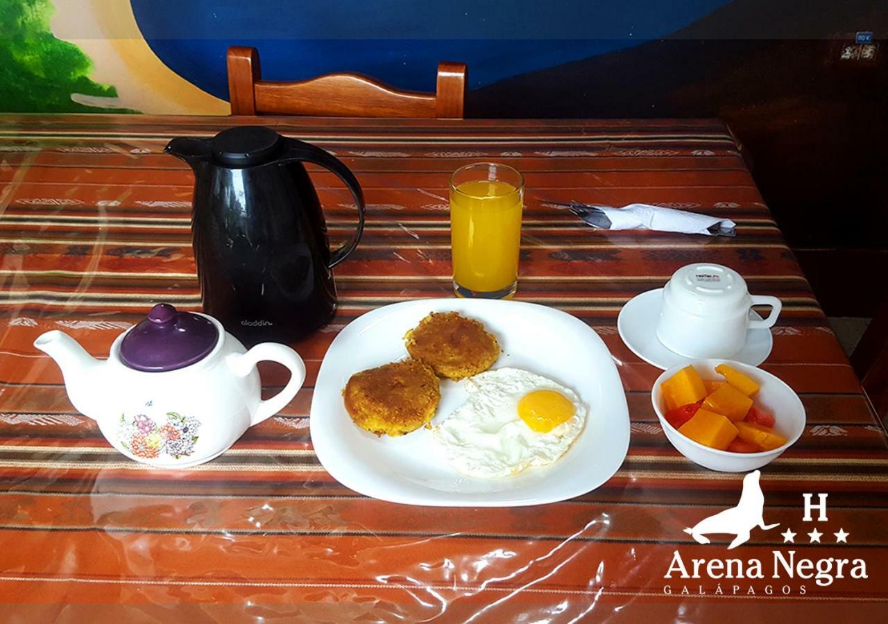 Hostal Arena Negra Puerto Ayora  Exteriör bild